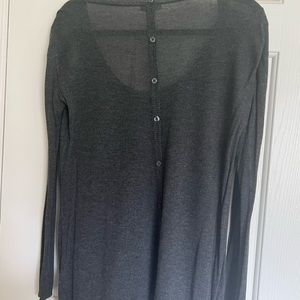 Light weight sweater